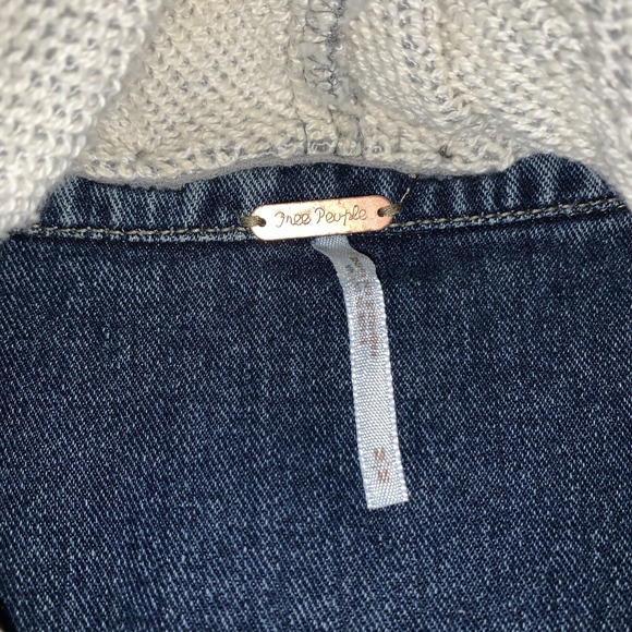 Free People Jacket Women's Size Medium Blue Denim Hoodie Long Sleeve Distressed - Picture 3 of 14
